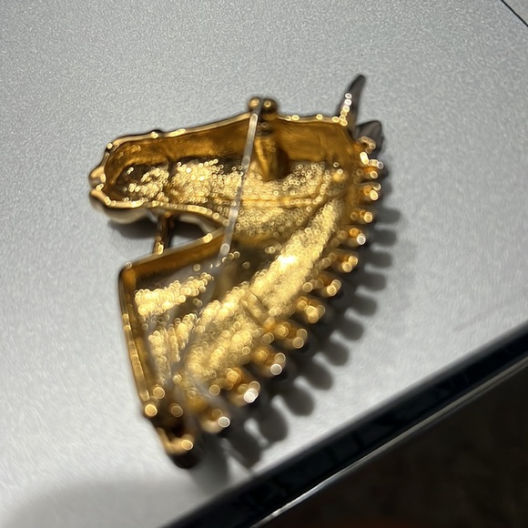 brooch - Picture 2 of 2